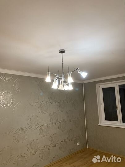 Люстра потолочная 8 ламп