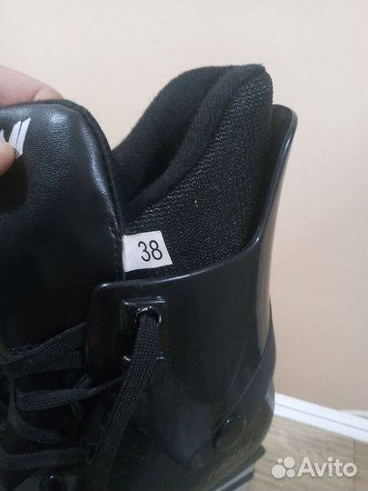 Коньки хоккейные