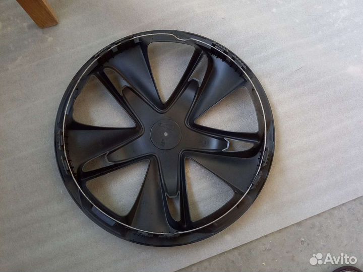 Продам колпак R16