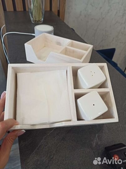 Подставка под специи и салфетки