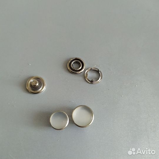 Кнопки для одежды