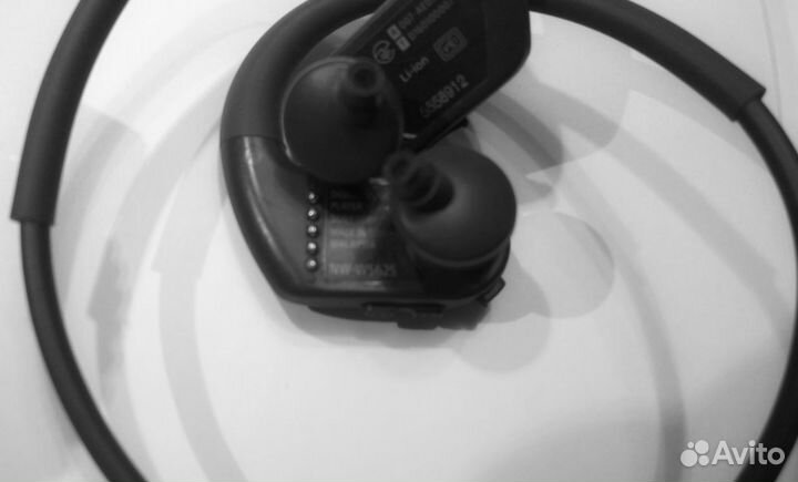 Наушники тдс 5 и беспроводная гарнитура Sony WS625