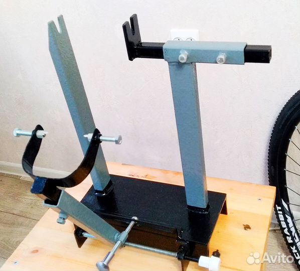 Станок для сборки и правки велосипедных колес