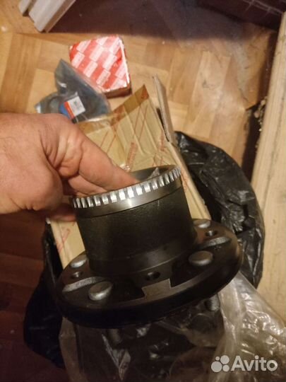 Ступица новая Лексус LX или Тойота LC100