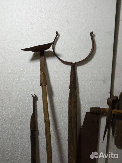 Старинные хозяйственные инструменты