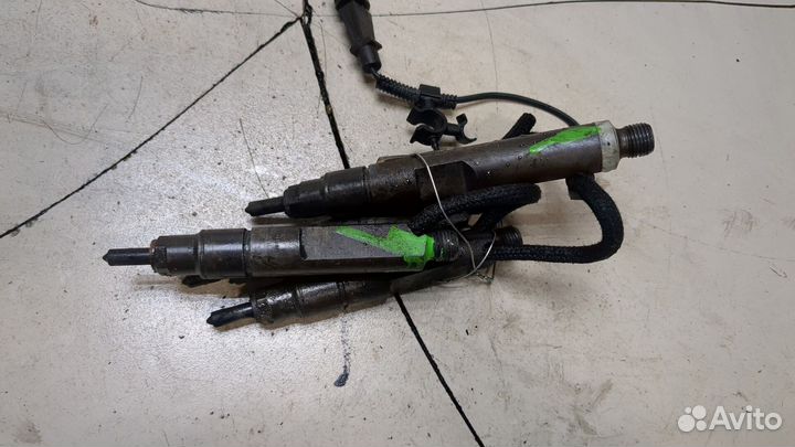 Форсунка топливная Volkswagen Beetle, 2001