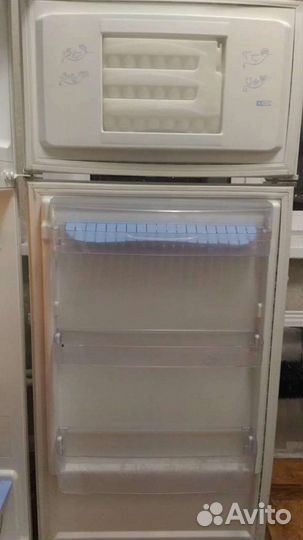 Холодильник indesit