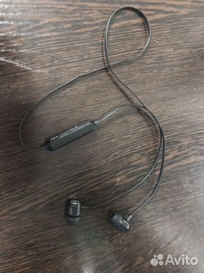 Беспроводные наушники