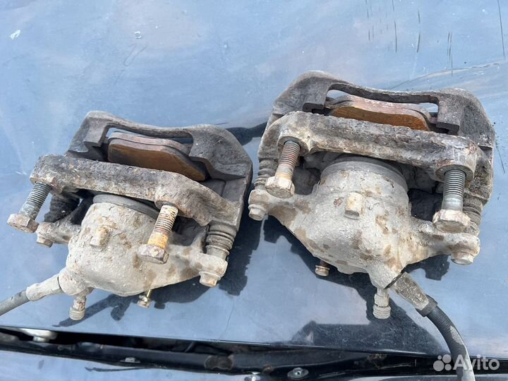 Передние тормоза w124