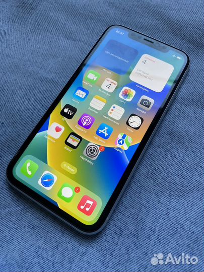 Телефон iPhone XR 128 идеал