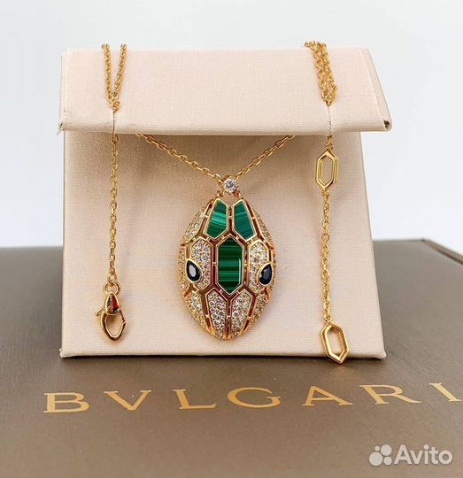 Кулон золотой Bvlgari