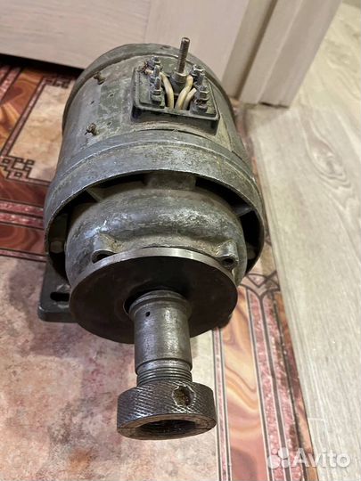 Двигатель для швейной машины