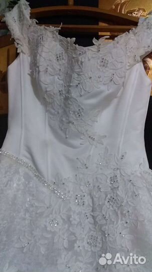 Платье свадебное