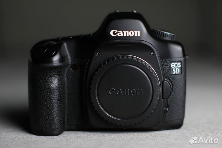Фотоаппарат Canon EOS 5D