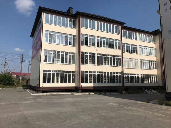1-к. квартира, 65,3 м², 1/4 эт.