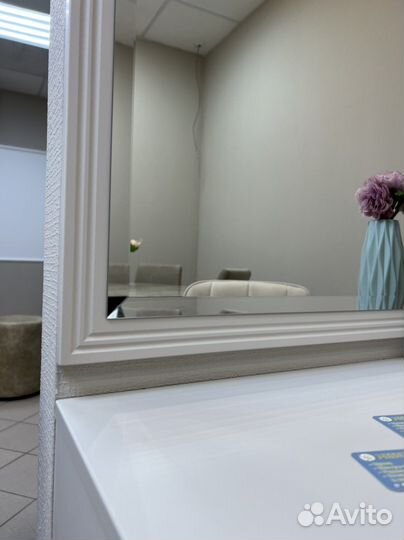 Консоль с зеркалом