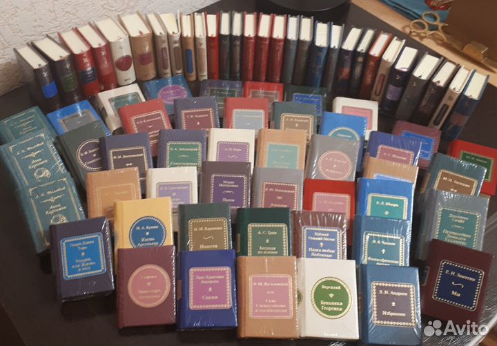 Коллекция книг в миниатюре от деагостини