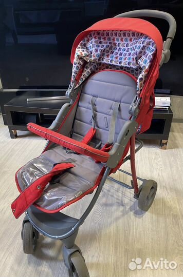 Прогулочная коляска