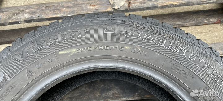 Goodyear Vector 4Seasons 205/65 R15
