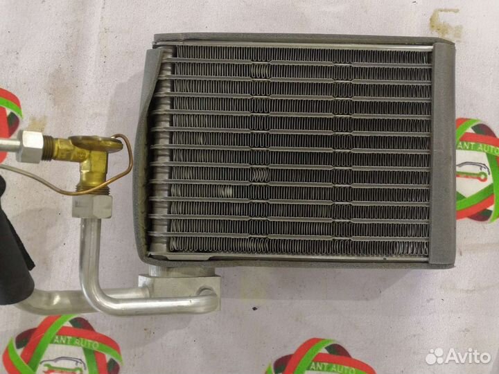 Cadillac SRX Радиатор печки задний