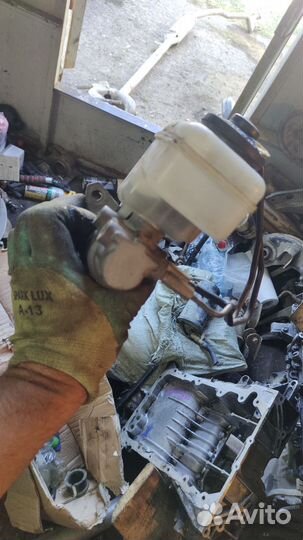 Главный тормозной цилиндр mark x