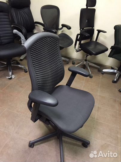 Ортопедическое кресло Herman Miller Selle