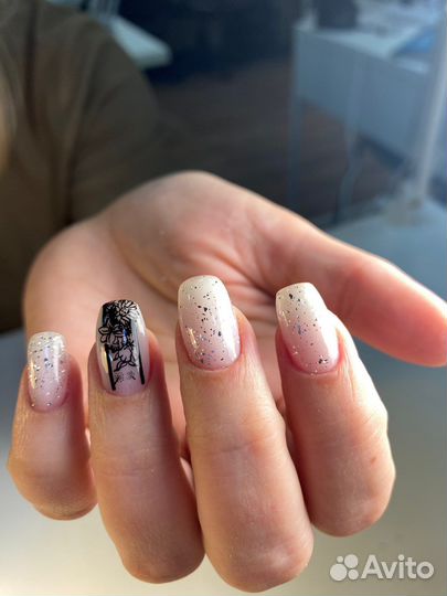Маникюр с покрытием гель-лаком