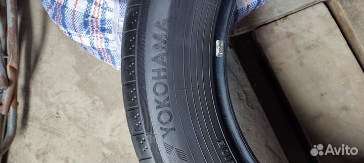 Yokohama BlueEarth RV02 215/65 R17