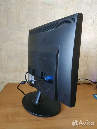 Монитор 19 дюймов бу