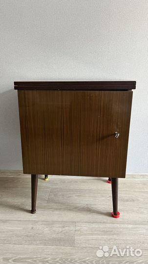 Швейная машинка radom 466 с тумбой