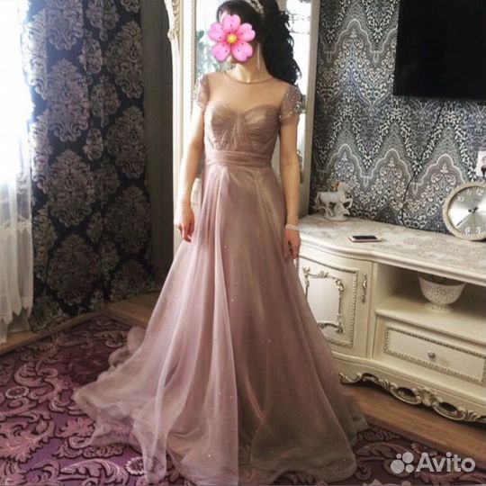 Вечернее платье