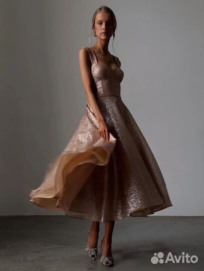 Вечернее платье