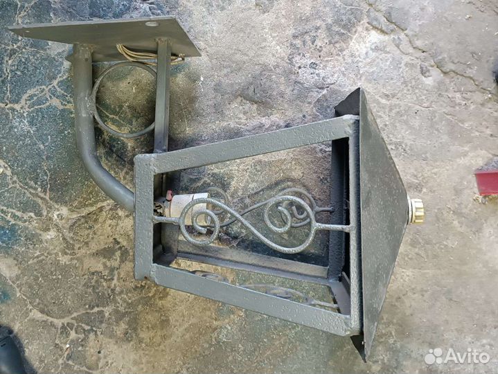 Фонарь уличный