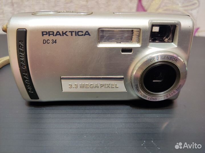 Фотоаппарат цифровой.2004 г