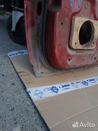 Дверь задняя правая Nissan Terrano 2 Ниссан