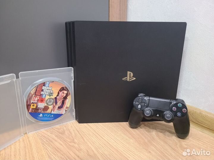 Sony PS4 Pro 1tb ssd Samsung + GTA5