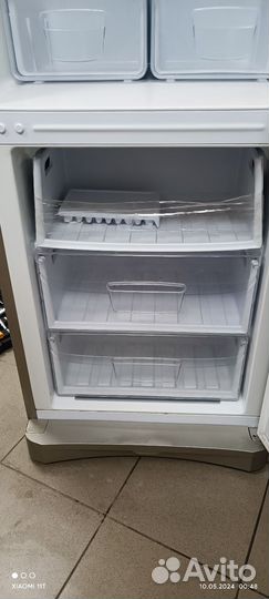 Холодильник indesit(no frost)