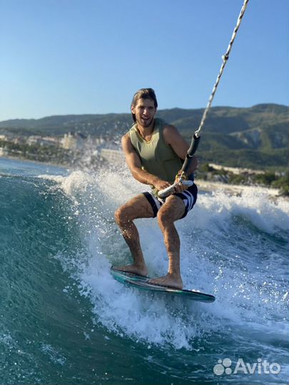 Подарочный сертификат на вейксёрфинг