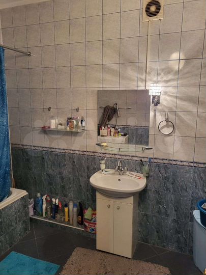 2-к. квартира, 84,2 м², 2/5 эт.