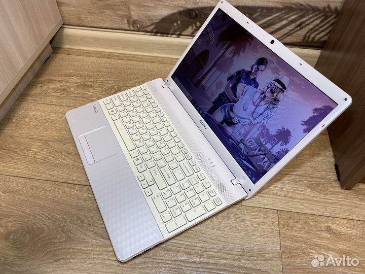 Скоростной ноутбук Sony