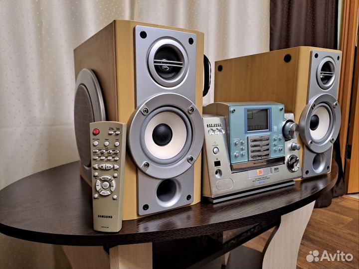 Музыкальный центр samsung mm ZB 9