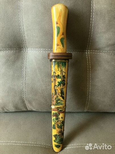 Сувенир из кости