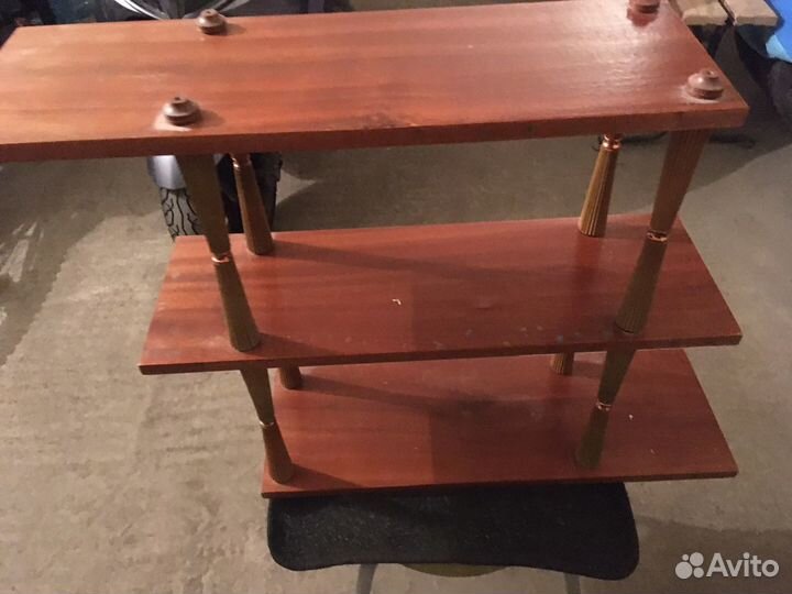 Книжные полки