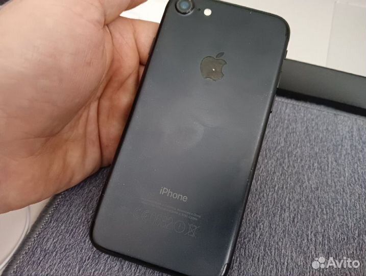 iPhone 7, 32 ГБ