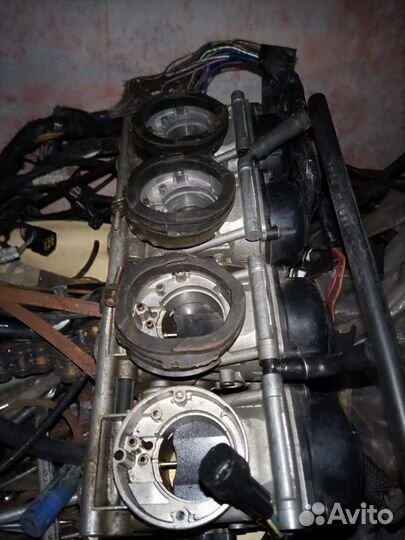 Запчасти на kawasaki zx9r