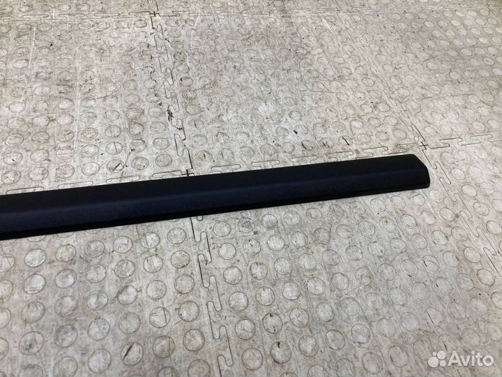 Молдинг двери передний левый Nissan Almera G15