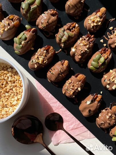 Финики в шоколаде Ялта