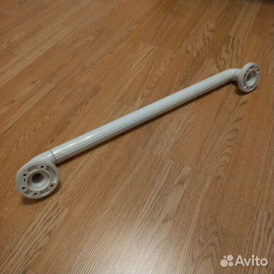 Поручень для ванной