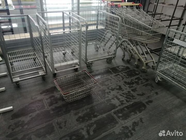 Корзины на колёсах