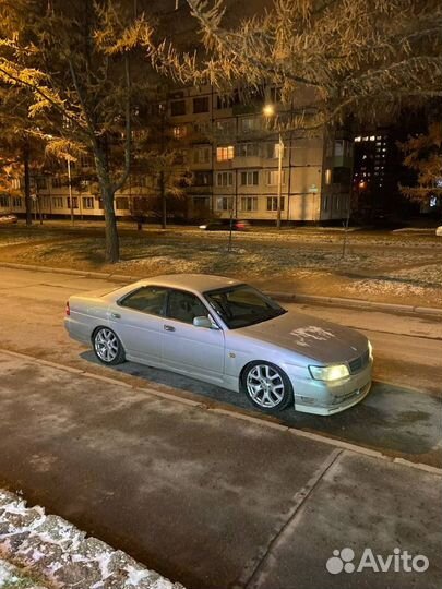 Nissan Laurel 2.5 AT, 2001, 350 000 км